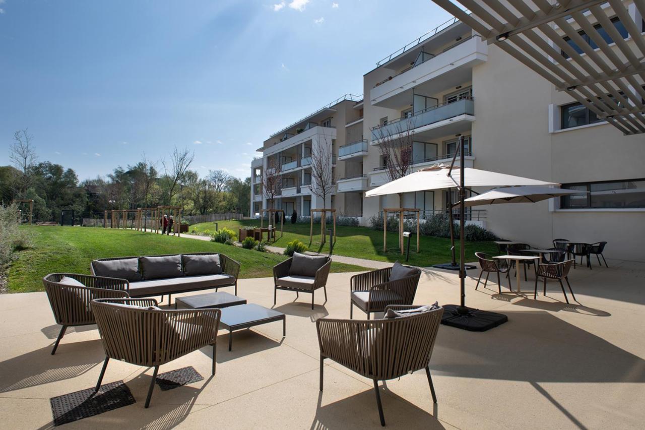 Domitys Les Tourmalines Aparthotel Carpentras ภายนอก รูปภาพ