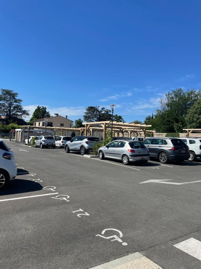 Domitys Les Tourmalines Aparthotel Carpentras ภายนอก รูปภาพ