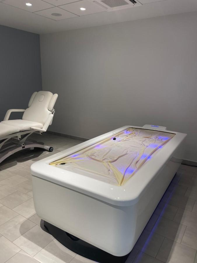 Domitys Les Tourmalines Aparthotel Carpentras ภายนอก รูปภาพ