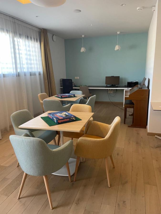 Domitys Les Tourmalines Aparthotel Carpentras ภายนอก รูปภาพ